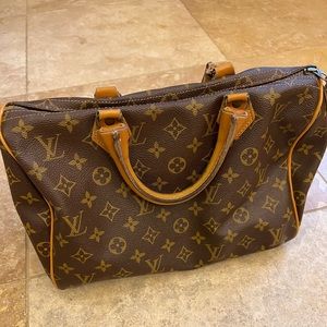 Vintage Louie Vuitton bag- speedy